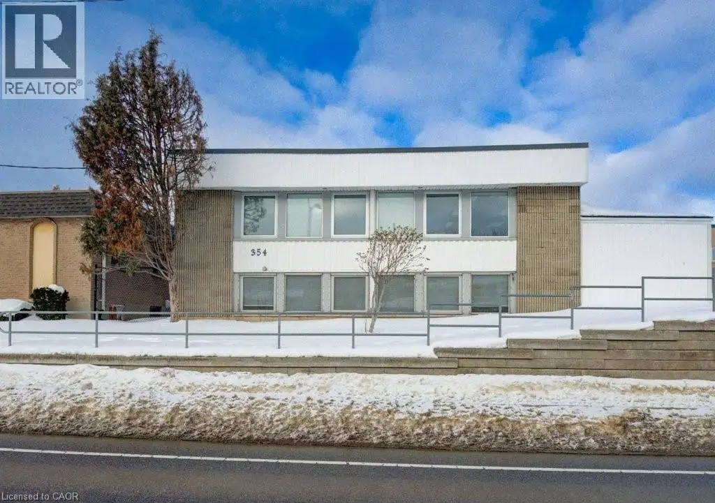 354 E Charles Street E, Kitchener